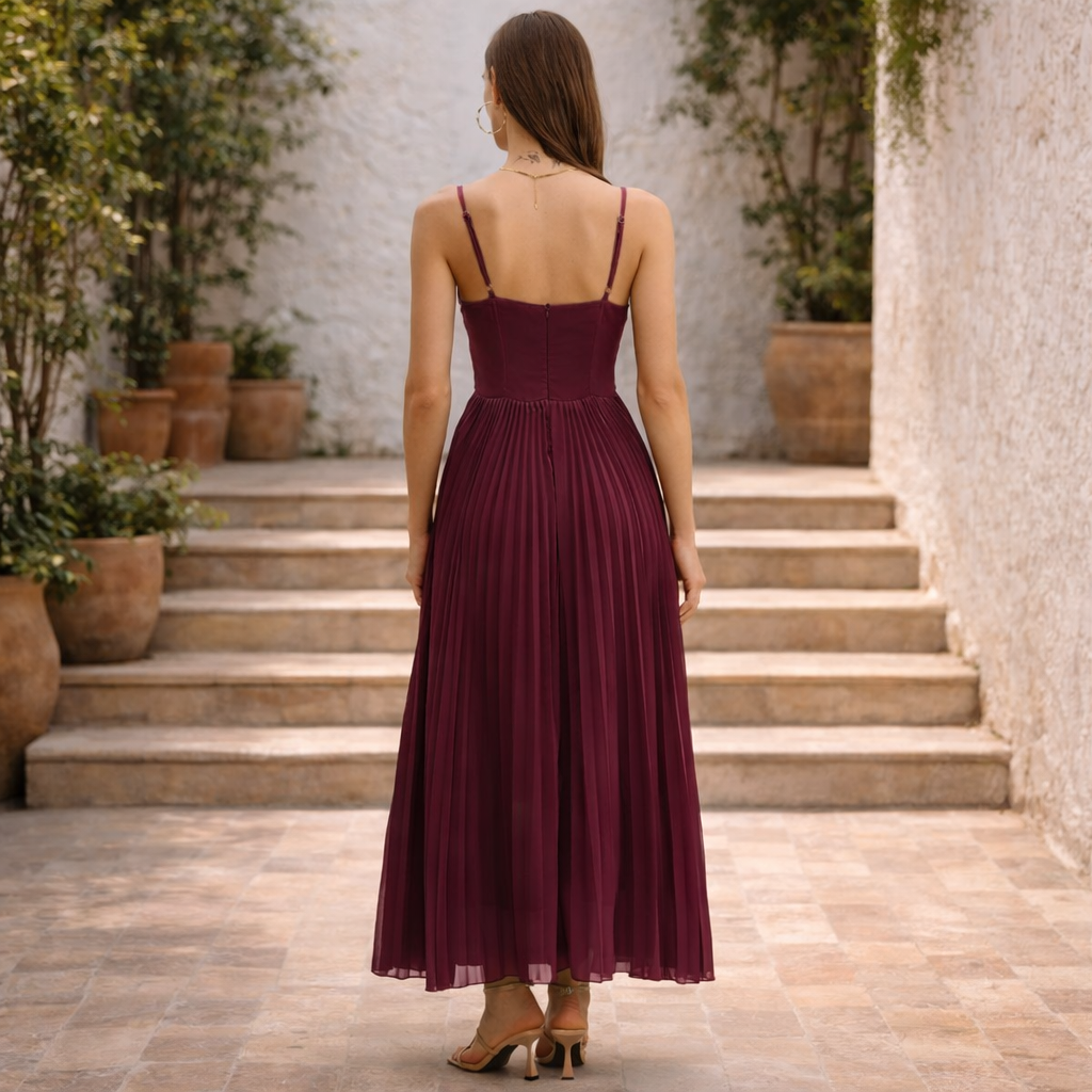 RUBY™ DRESS | Movement and elegance in shade wine