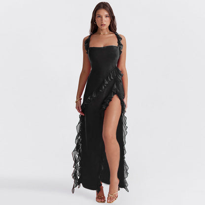 Cia | Dress with ruffles and charm