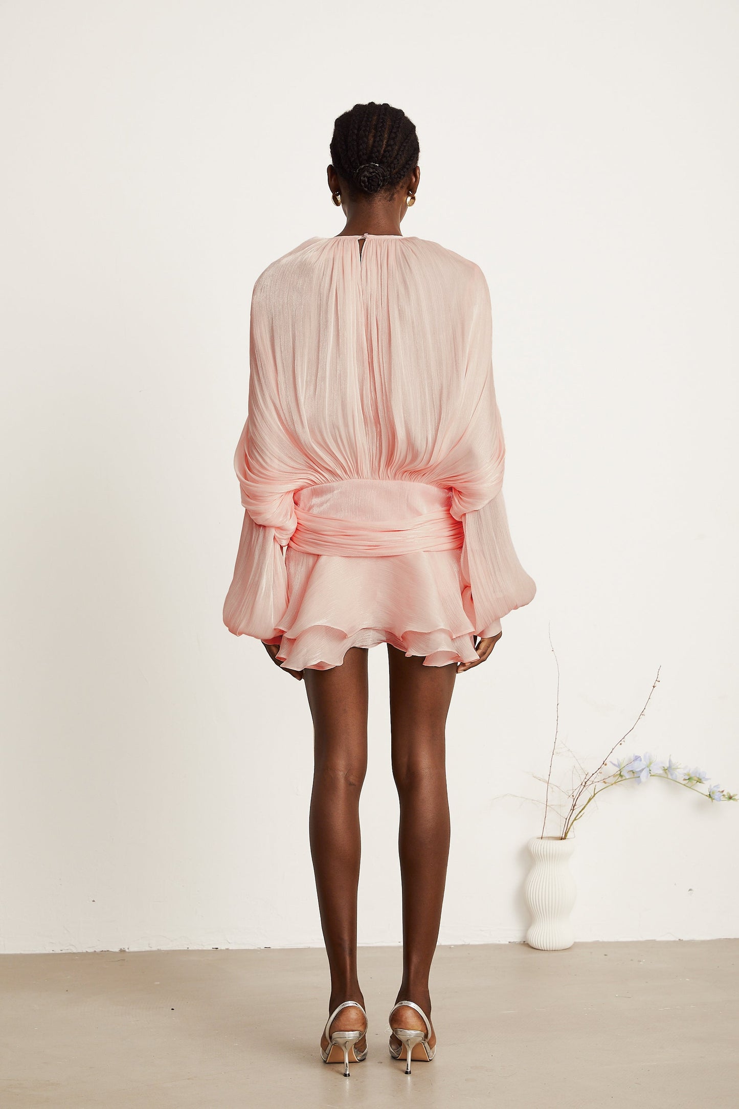 Eugénie | Sophistication ethereal with movement impecable