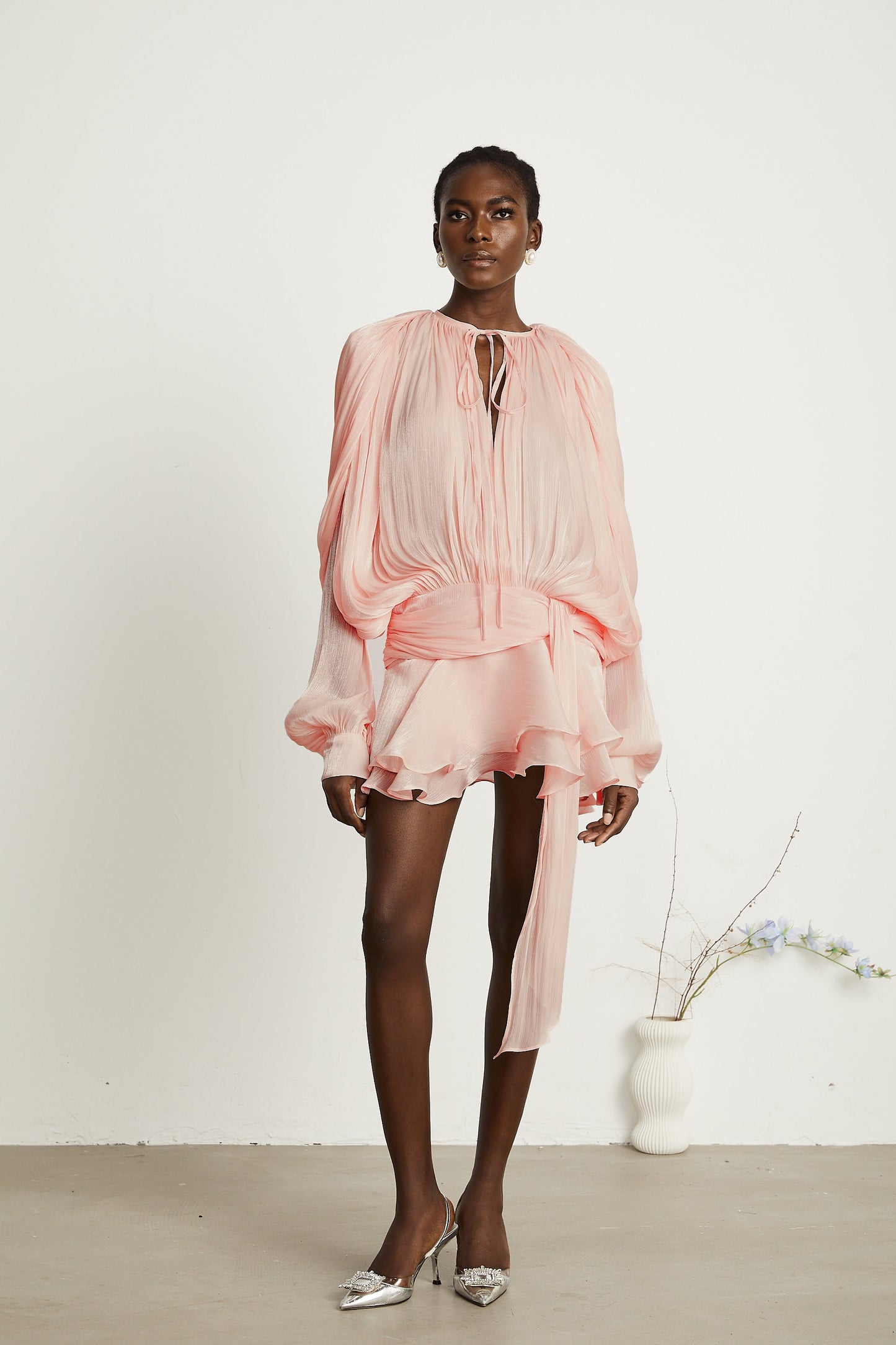 Eugénie | Sophistication ethereal with movement impecable