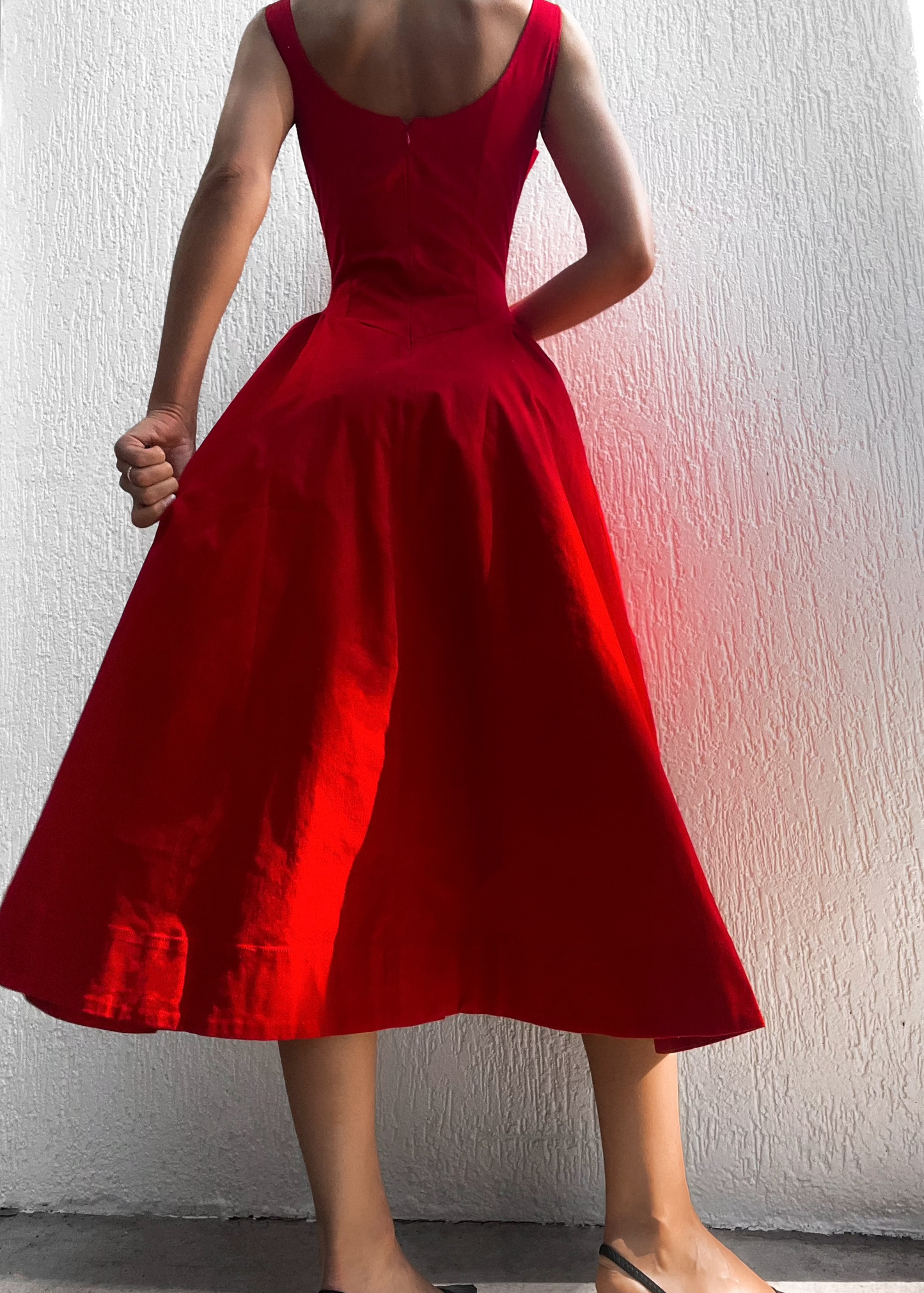 Loreto™ Dress | Elegance eterna in red