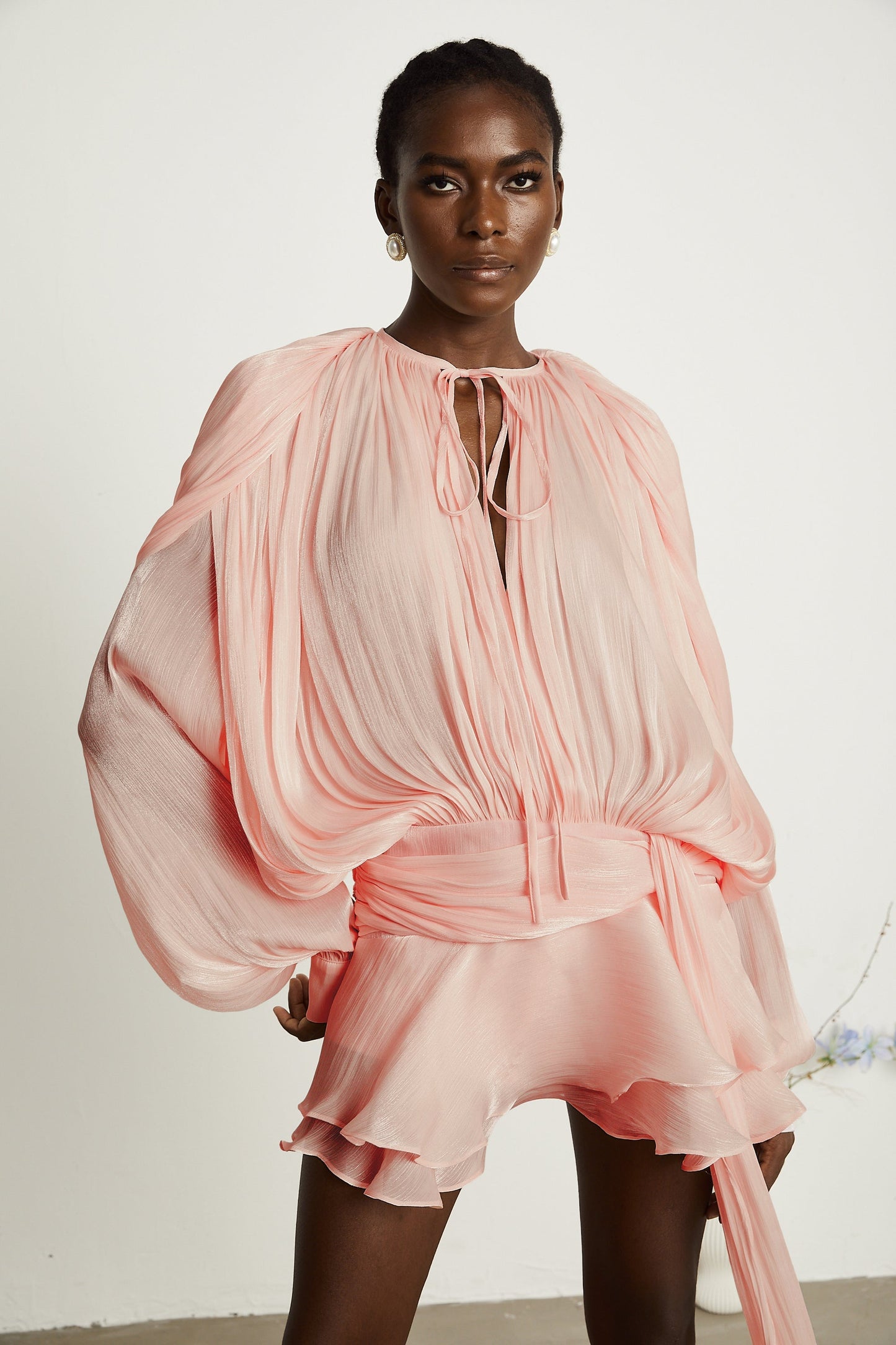 Eugénie | Sophistication ethereal with movement impecable