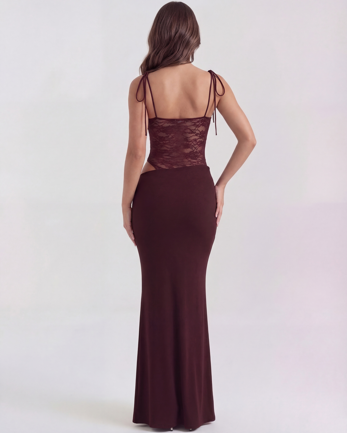 Marga™ Dress | Elegance structured with detail of lace