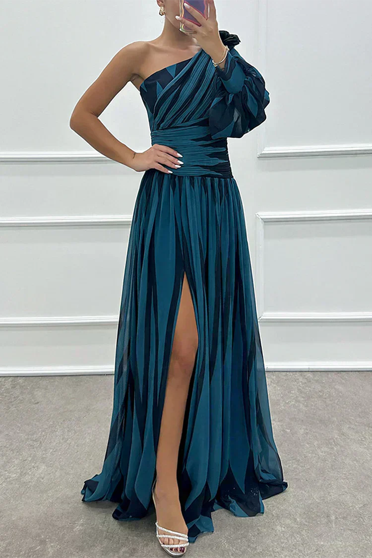 Shiloh - Dress Maxi Elegant to Stripes with A Shoulder