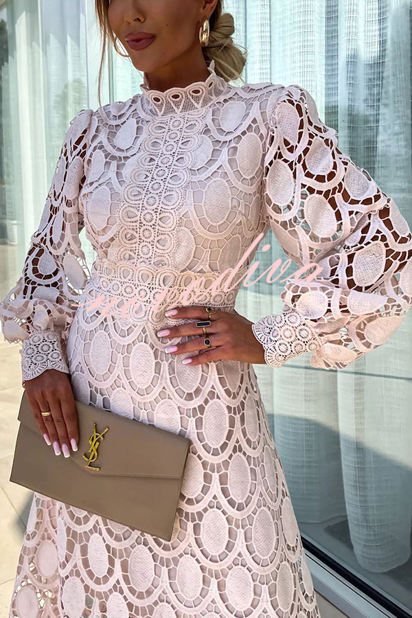 Noor - Dress of Encaje Romantic