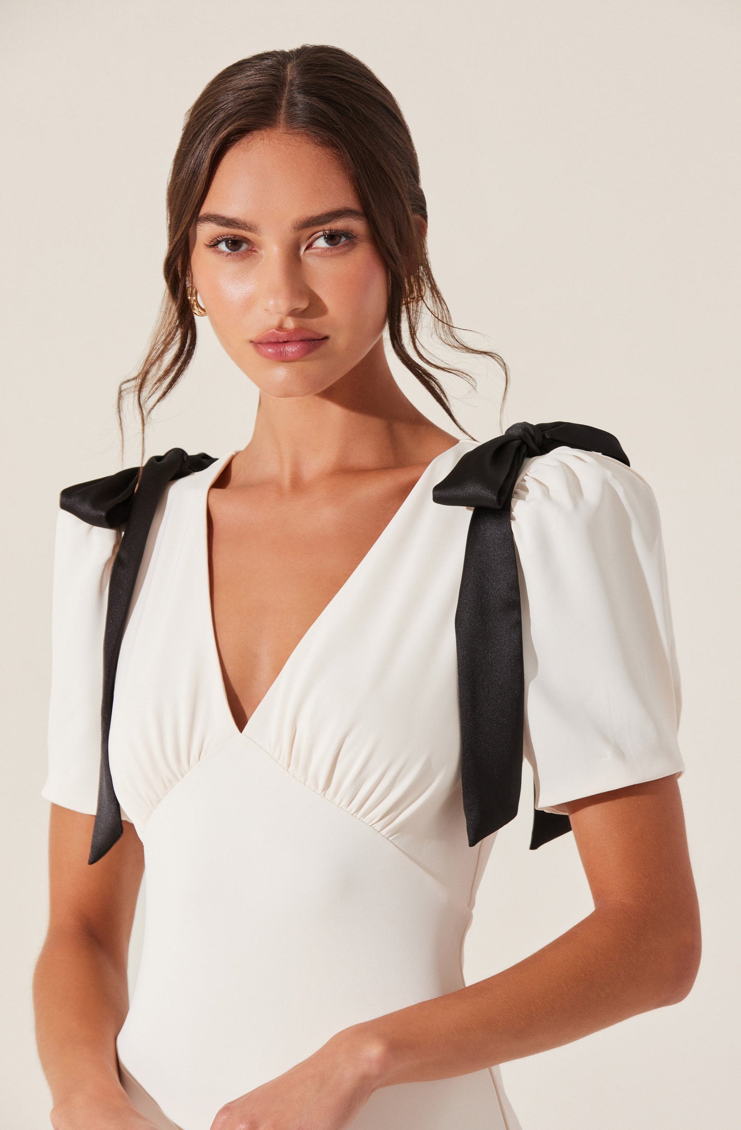 Celia™ Dress | Elegance classic with a modern touch