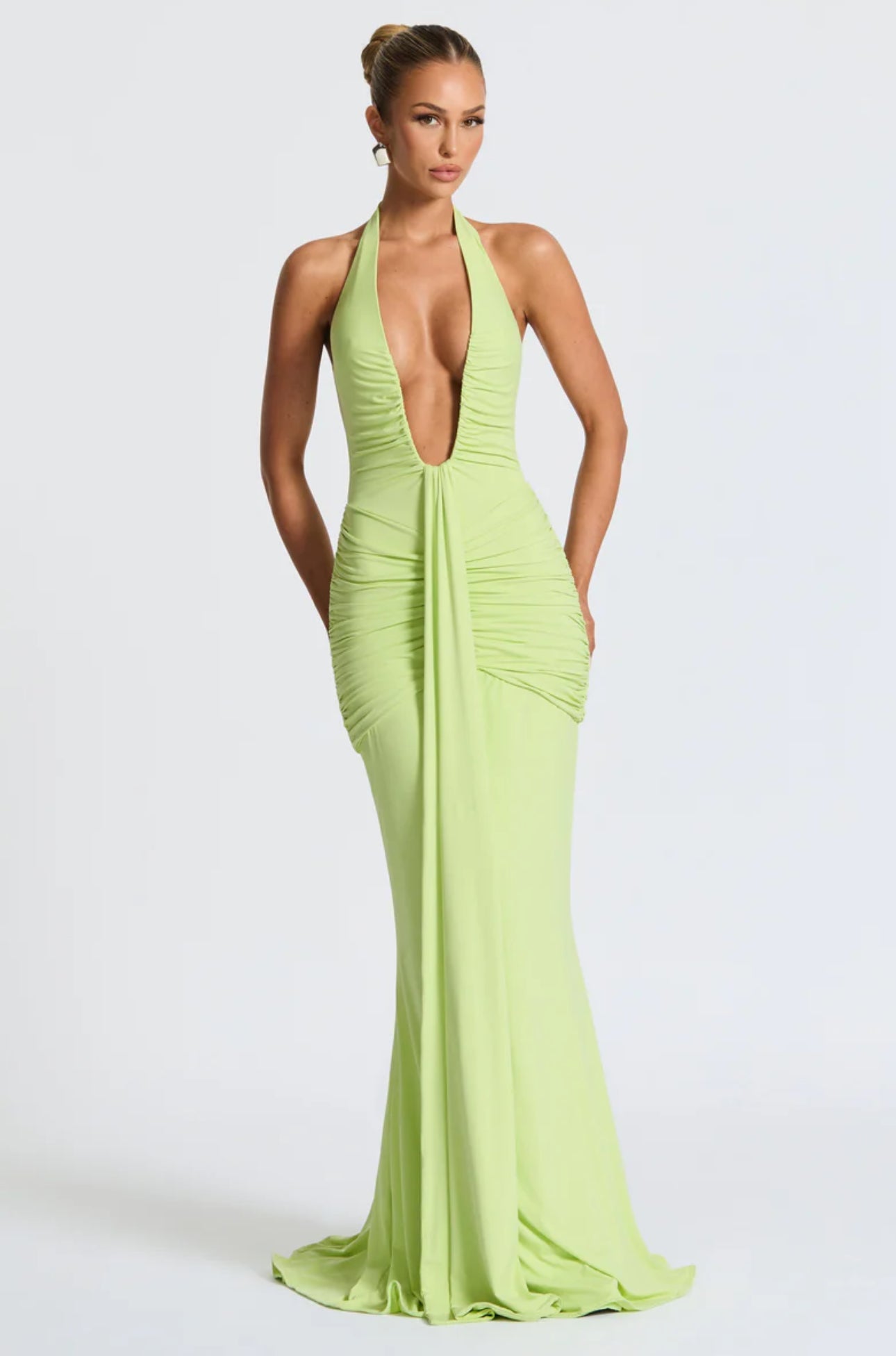 Tatiana™ Dress | Elegance flowing with neckline halter