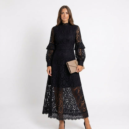 Via | Dress long with lace elegant