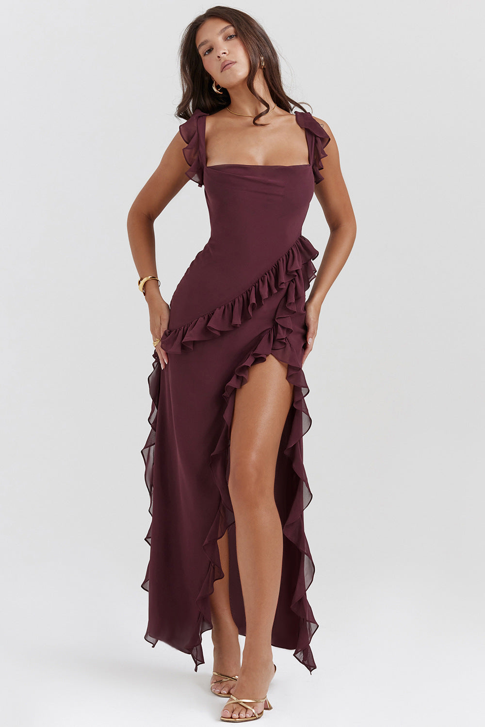 Dress Ali™ - Lightness and movement with details ruffles