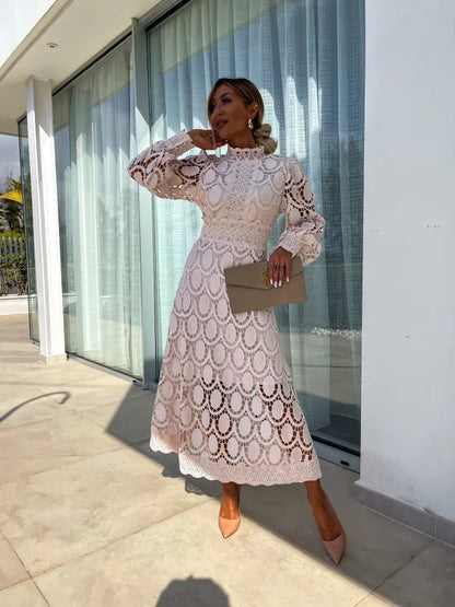 Noor - Dress of Encaje Romantic