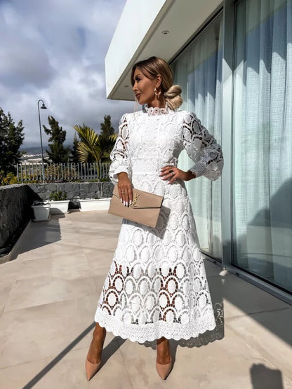 Noor - Dress of Encaje Romantic
