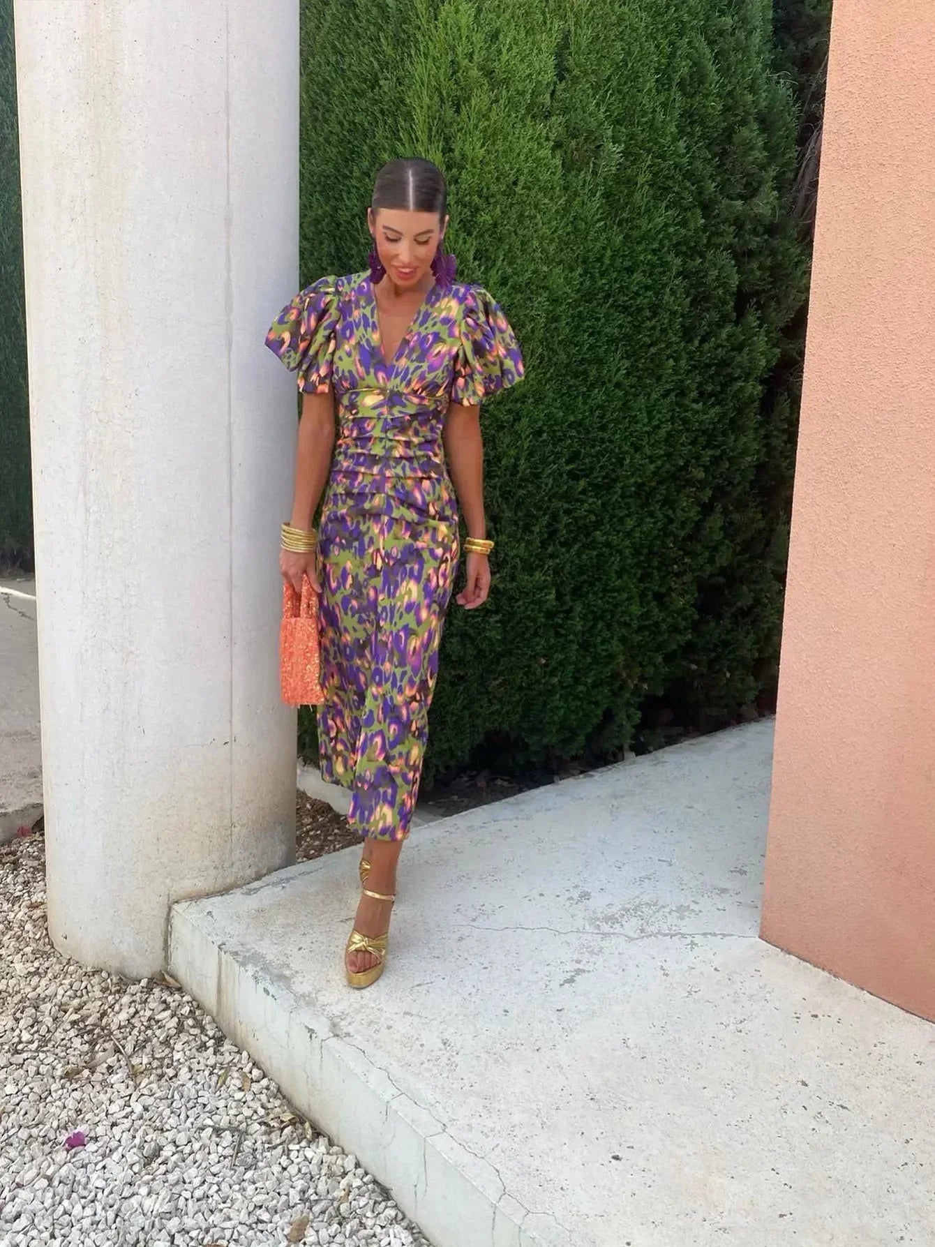 Loren - Dress Midi Vibrant with Sleeves Puff