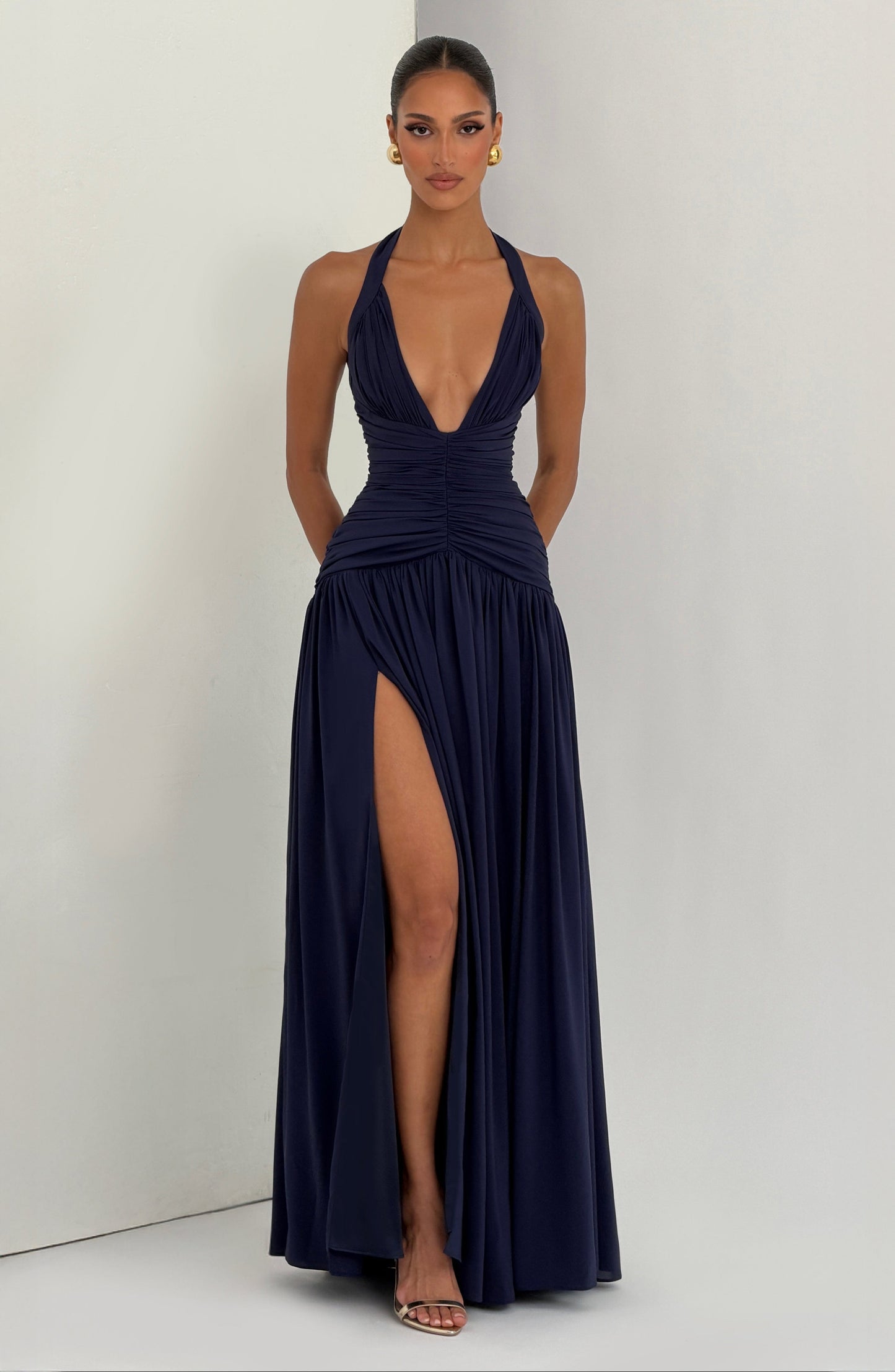 Martina™ Dress | Elegance flowing with neckline halter