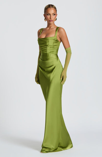 Silvia ™ Dress | Elegance satin with structure refined