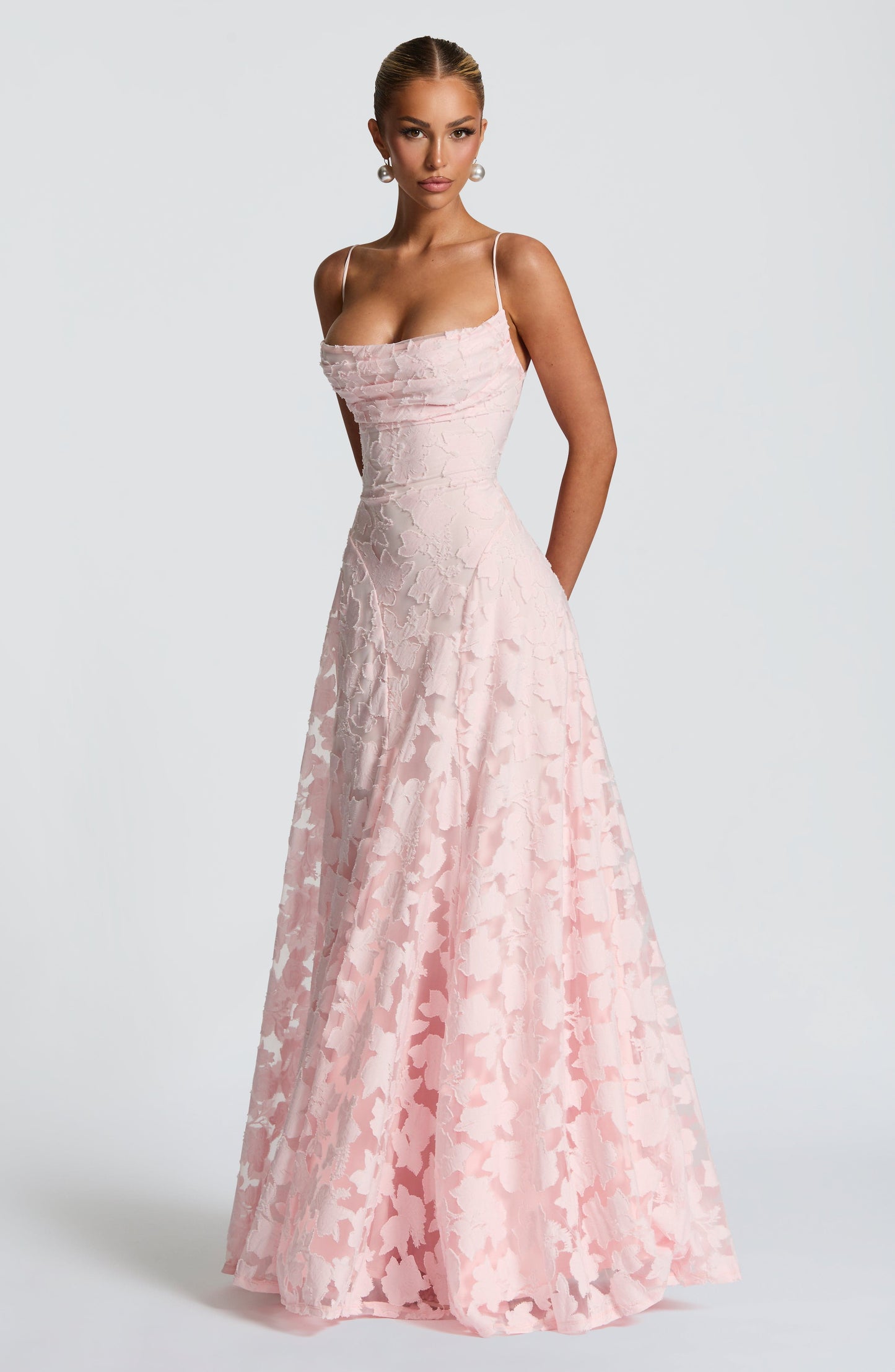 Manuela™ Dress | Elegance flowing with finish sophisticated