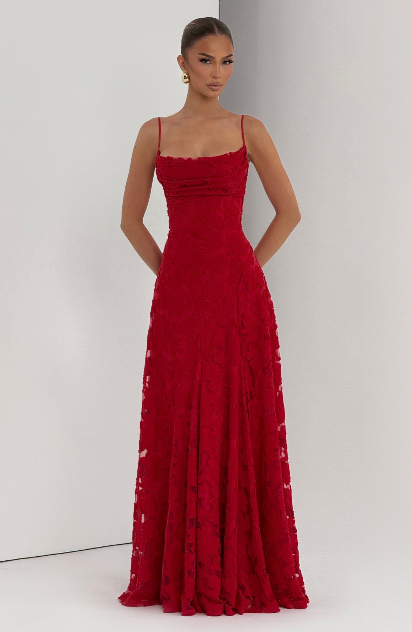 Manuela™ Dress | Elegance flowing with finish sophisticated