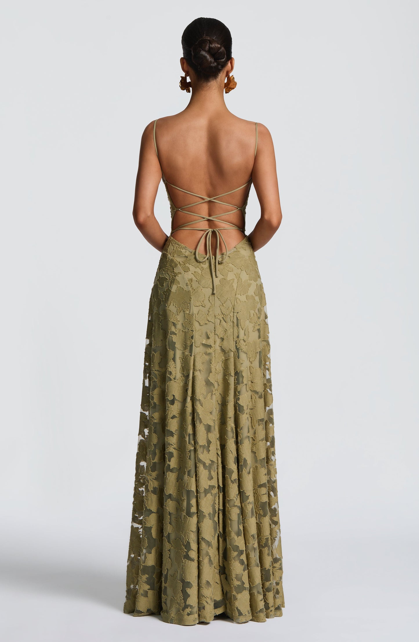 Manuela™ Dress | Elegance flowing with finish sophisticated
