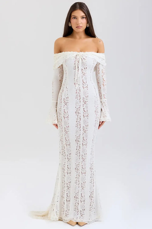 Emma™ Dress | Elegance romantic in its maximum expresión