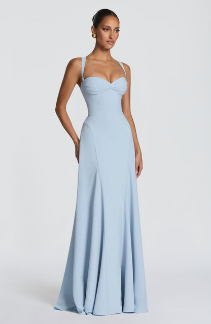 Leire™ Dress | Elegance flowing with neckline sweetheart