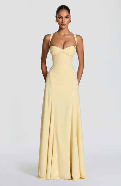 Leire™ Dress | Elegance flowing with neckline sweetheart