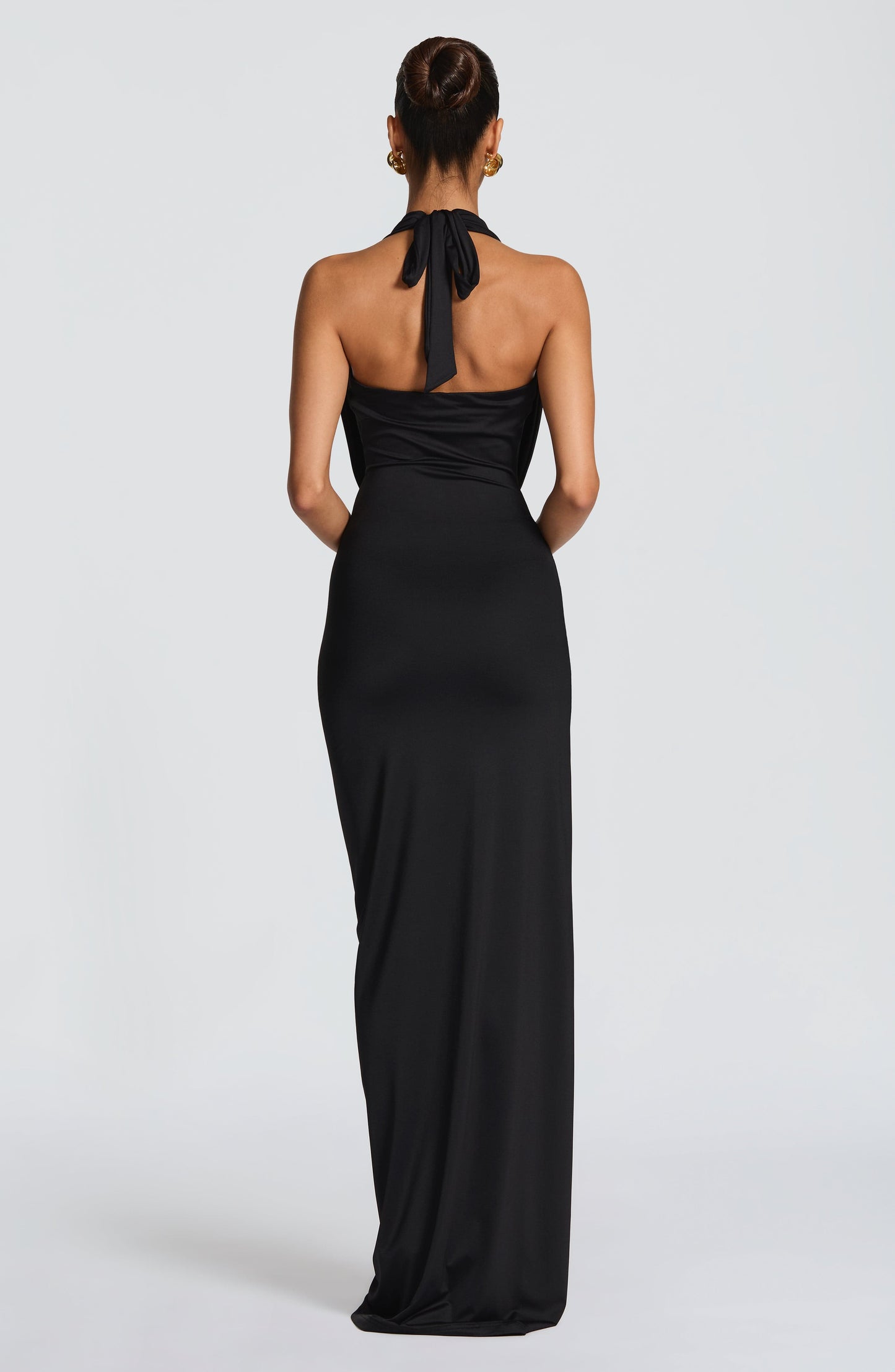 Salma™ Dress | Elegance irresistible and silhouette striking