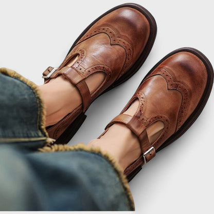 ELISA™ | Elegance and comfort. Heel of cuero.